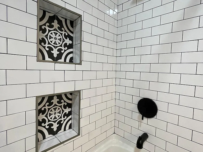 1317 E Broadway St — Photo 17