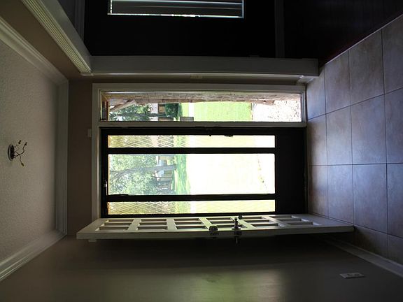4th image of 2748 Connie Cir