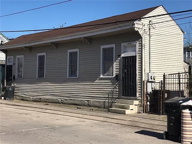1st image of 2114 Willow St