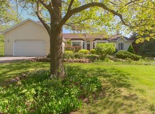 W7197 Brenemann Rd, Pardeeville, WI 53954