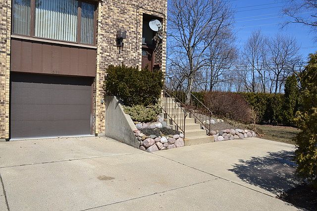 1st image of 533 Onwentsia Ave