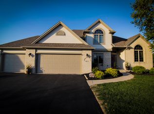 1073 Springcrest Dr, Waterville, OH 43566