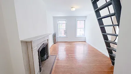 Rented by Brighton Management