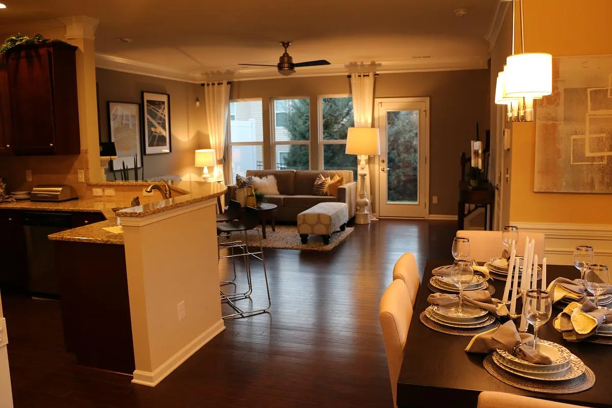 3 bed, 2.5 bath, 1564 sqft, $2,250 — Photo 1