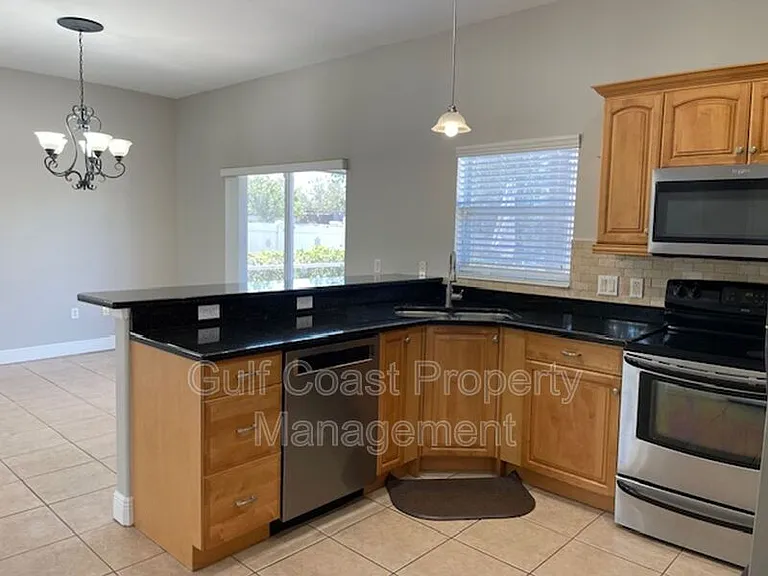 5210 Levi Ln — Photo 7