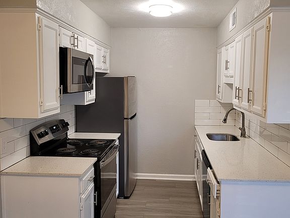 3rd image of 1230 Avenue A #1230B