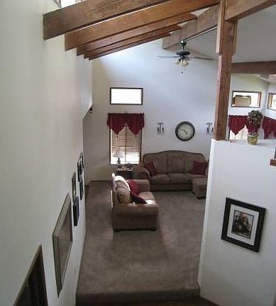Open vaulted livingroom