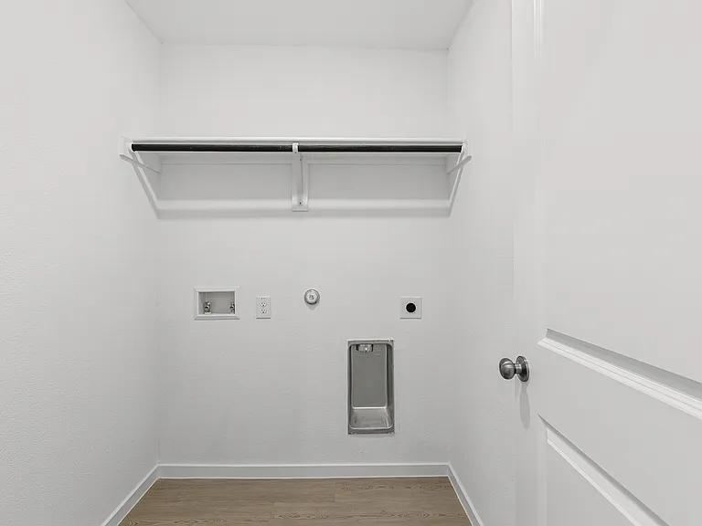 2209 Marshall Dr — Photo 12