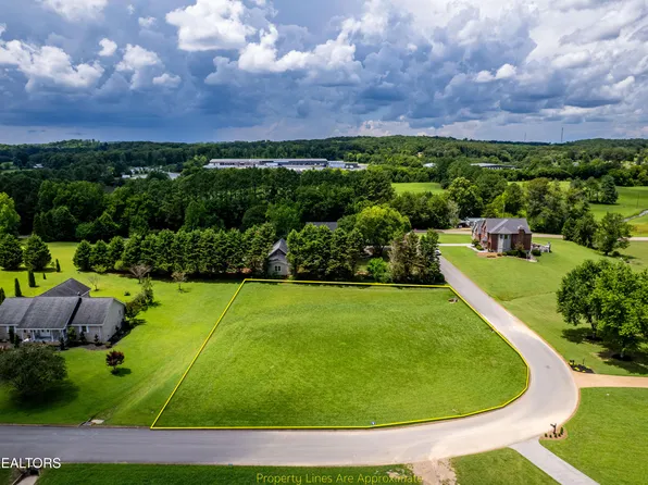 7 County Rd, Athens, TN 37303