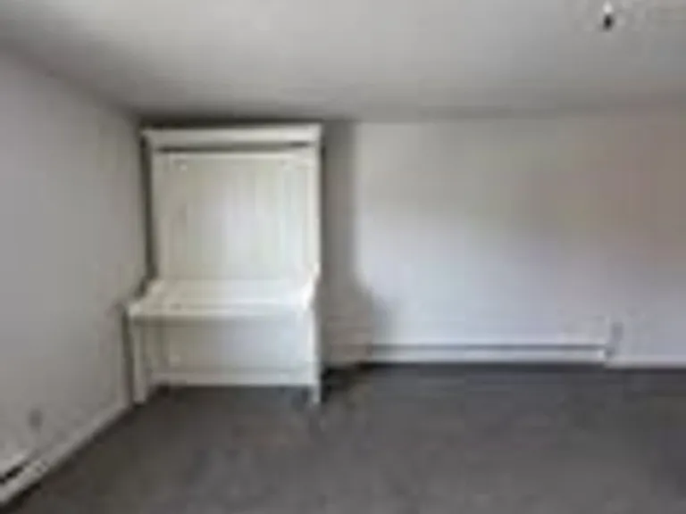 110 S Park Ave — Photo 11