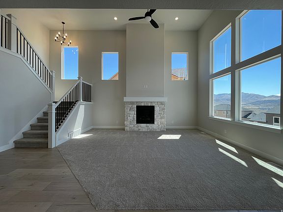 4th image of 463 N Hill View Dr #2027
