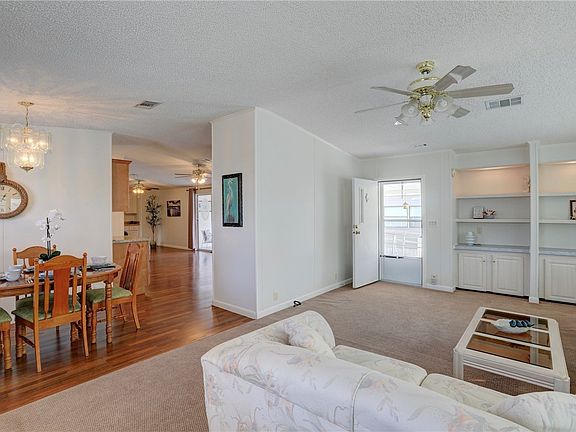 5th image of 314 Kiwi Dr