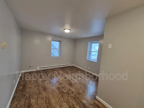 5-7 Upson St #4 Photo 1