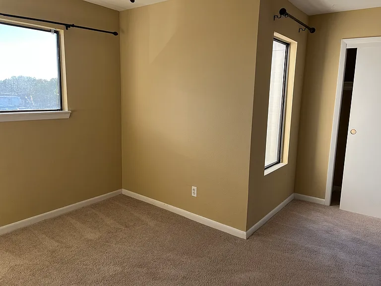 810 Eglin Pkwy NE #6 — Photo 16