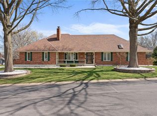 2012 NW 4th Street Pl, Blue Springs, MO 64014