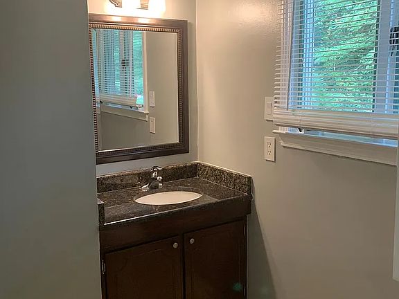 4th image of 35 Jolly Ln #2A