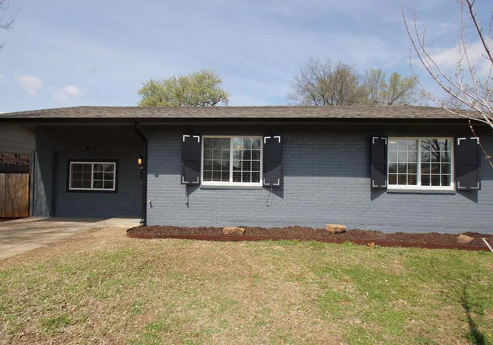 413 Winding Ln