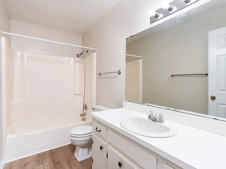 700 Rife Rd #11F — Photo 7