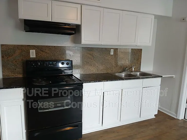 901 Furman Ave #F — Photo 5