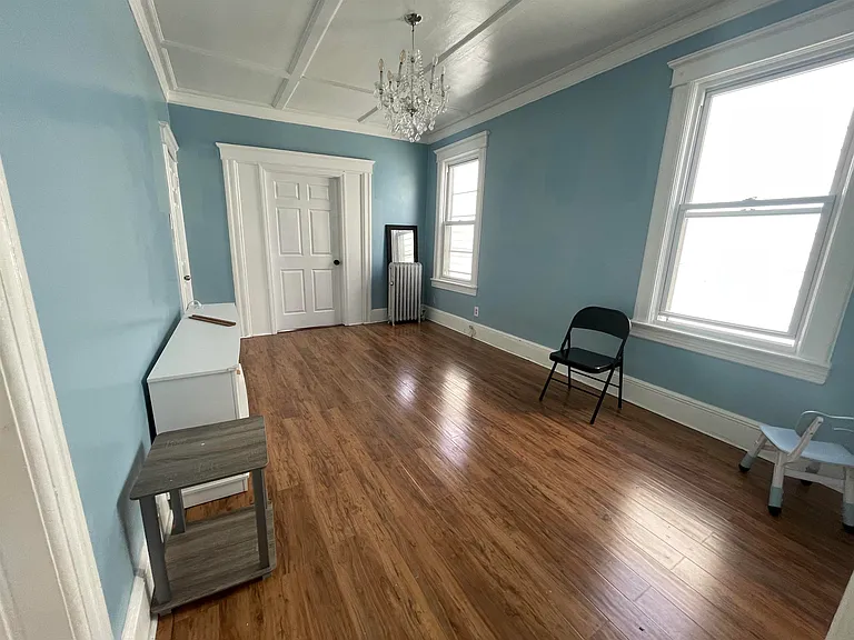 297 Fulton Ave — Photo 7