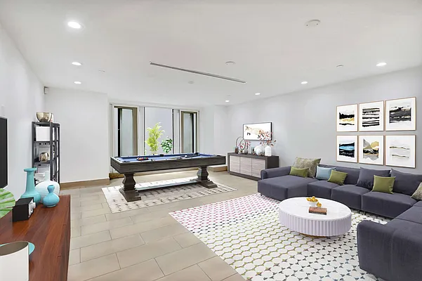 Sold by Bold New York | media 6