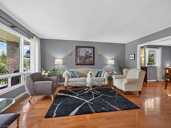 5th image of 408 Rexford Dr