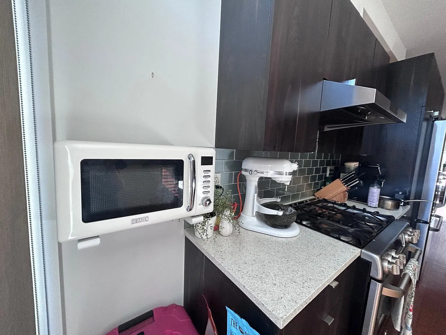 3 bed, 1460 sqft, $4,350 — Photo 4