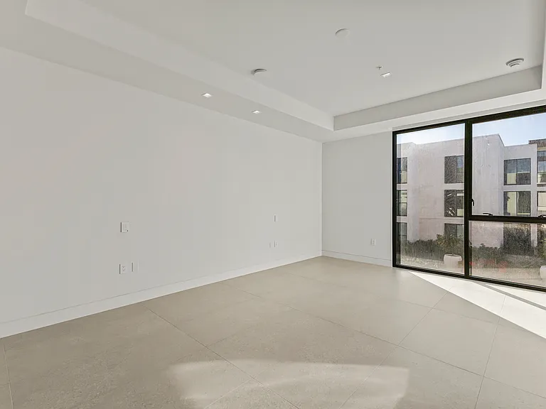 6587 N Palmeraie Blvd #2021C — Photo 20
