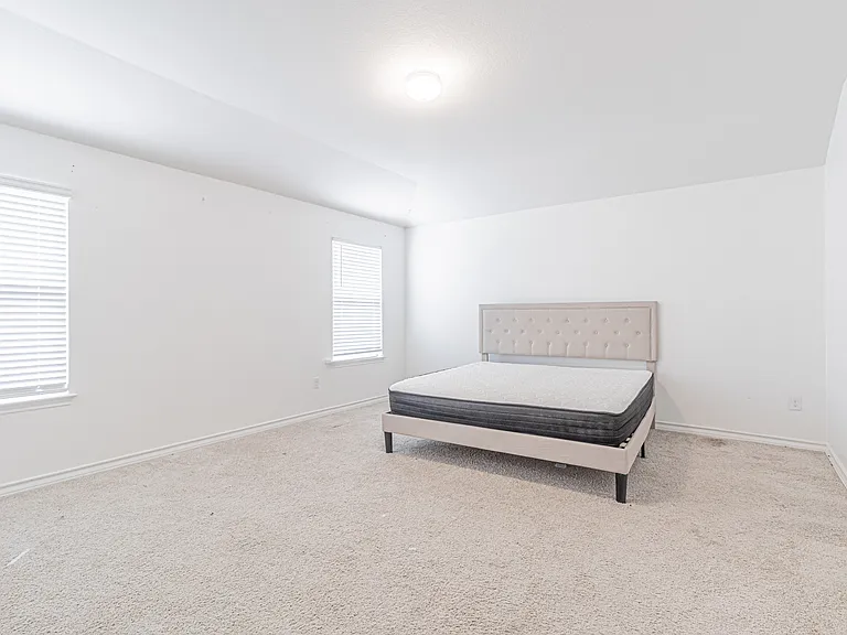 7019 Capella Cir — Photo 14