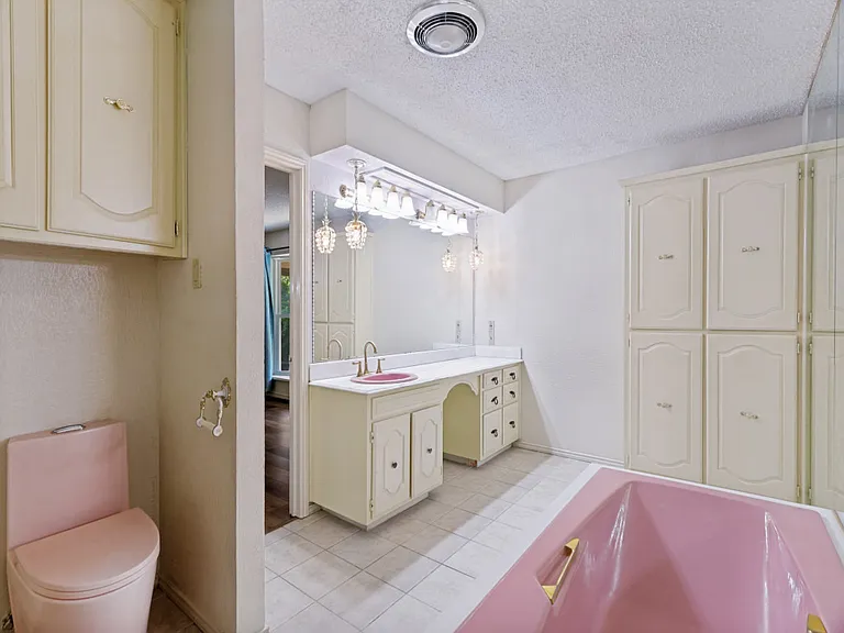 412 Oakmont Ln N #1 — Photo 11