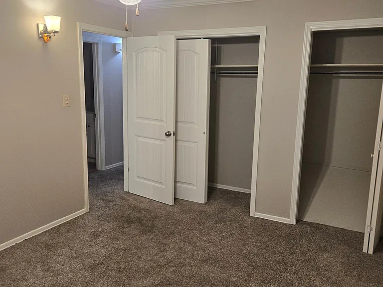 10061 Smitherman Dr — Photo 8