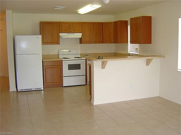 3rd image of 200 Hightower Ave S