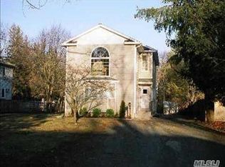 189 Northern Blvd, Saint James, NY 11780