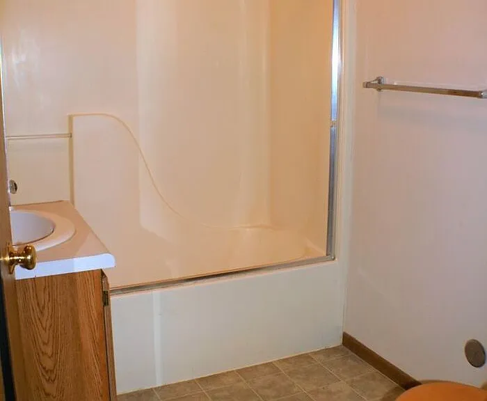 464 Peterson St — Photo 16