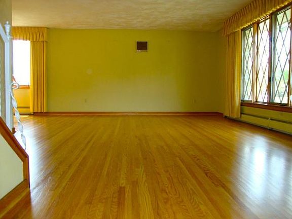 2nd image of 89 Ponderosa Dr