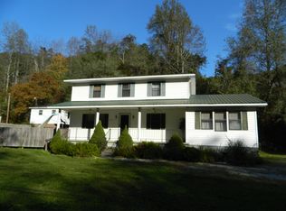 4267 Greasy Crk, Shelbiana, KY 41562
