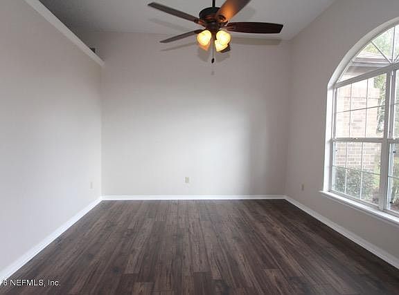 4th image of 8420 Country Bend Cir E