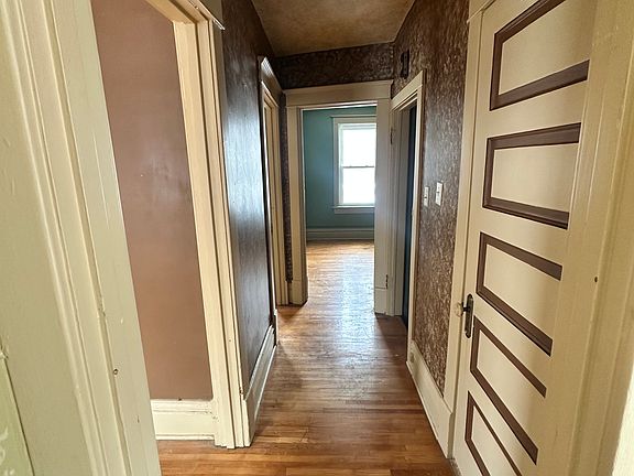 5th image of 1100 E Corrington Ave #2
