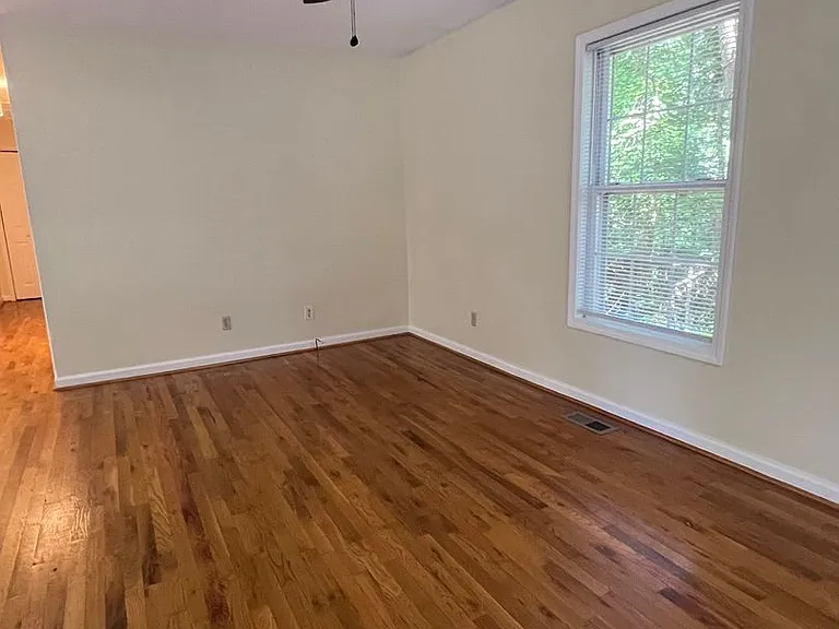 50 Mulberry Ct — Photo 5