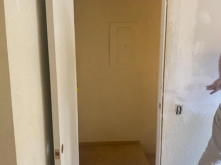 2961 Country Manor Ln — Photo 8