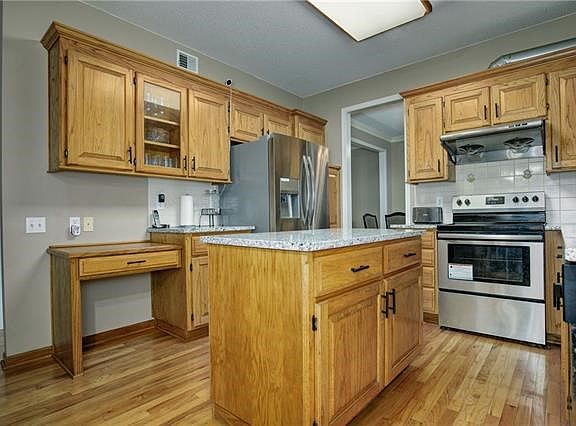 5th image of 12754 S Hallet St