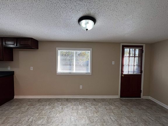 5th image of 1843 Pinedale Ave