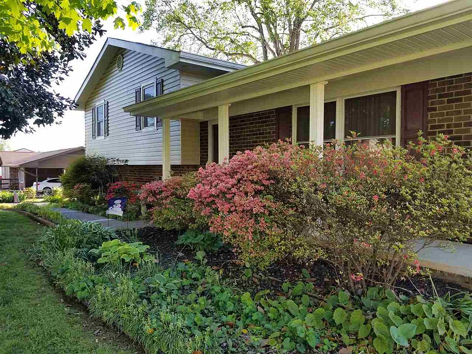 1st image of 4527 Lee Dr NW