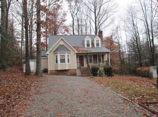6900 Deer Thicket Dr, Midlothian, VA 23112