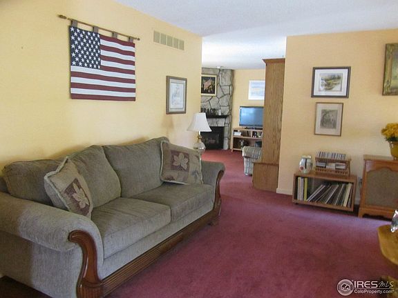 5th image of 33 Scott Dr S
