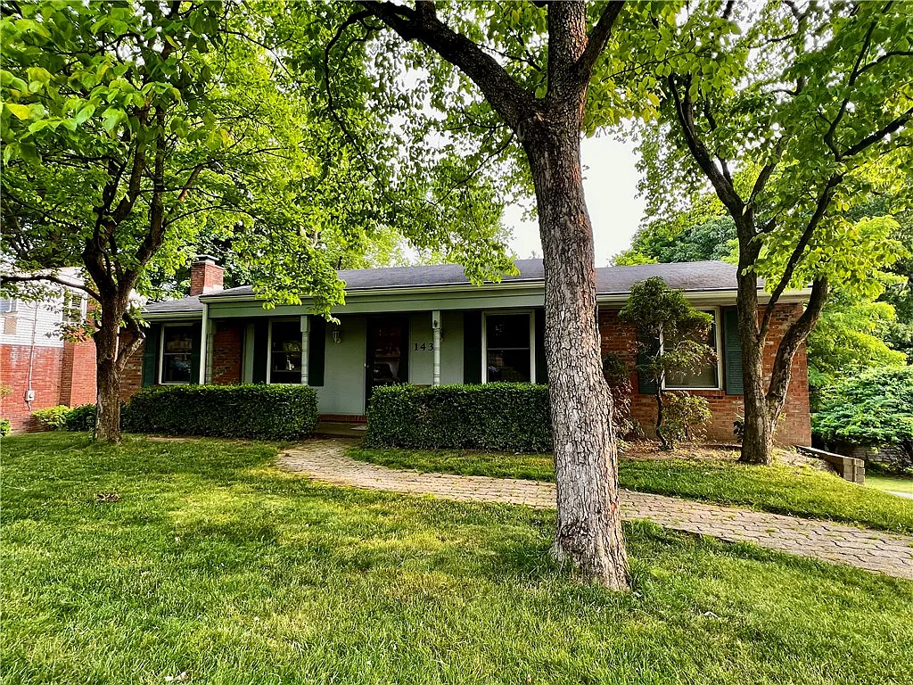 143 Kenney Dr photo 1