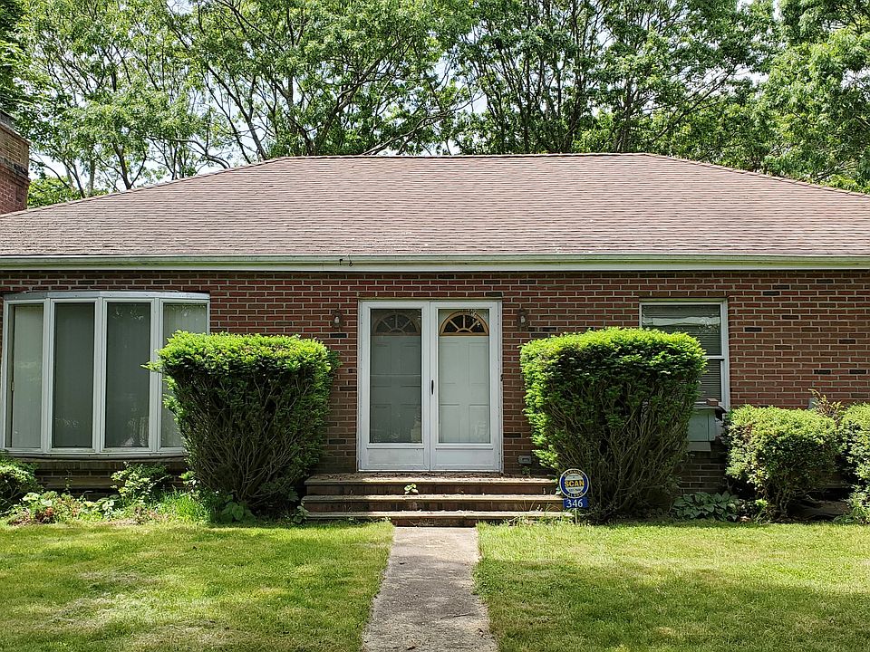 1st image of 33 N Bishop Ln