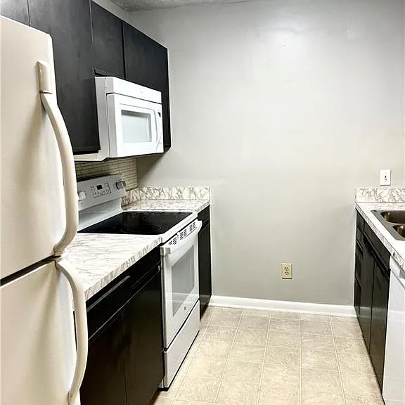 698 Bartons Landing Pl #5 — Photo 8