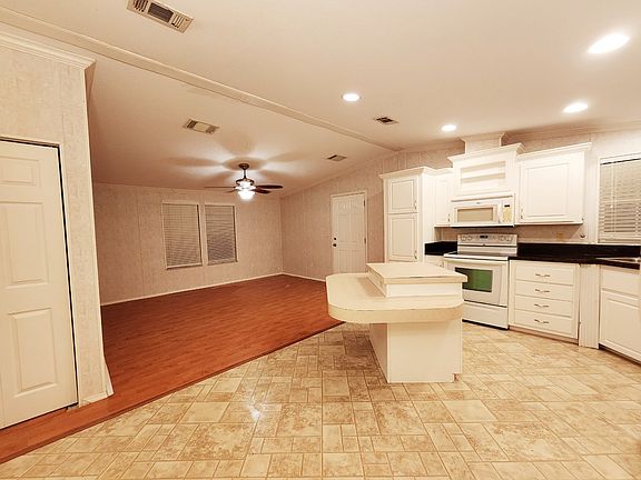 3rd image of 21631 NW 8th Ct #I
