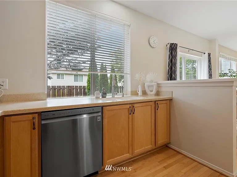 24517 SE 275th St — Photo 17